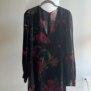 Beautiful Anthropologie Floral Leith Dress Size Small
